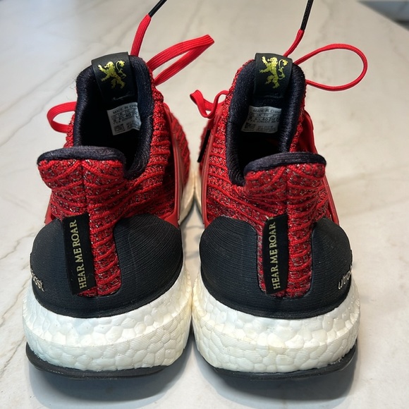 Adidas Ultraboost “Game of Thrones” Edition with Gold Accents (Size 8). - Picture 6 of 10